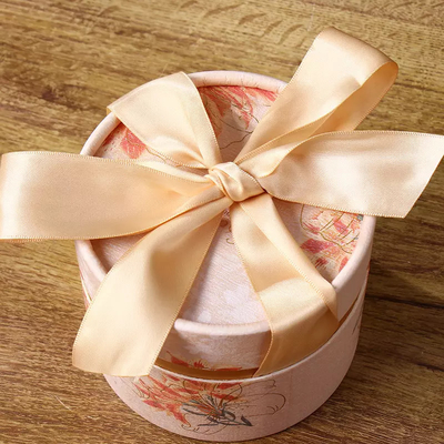 Scatola tubolare elegante personalizzata con confezione regalo in nastro Tubo per imballaggio caramelle nuziali